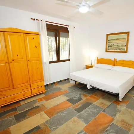 Magnificient Rural With Pool And Bbq *