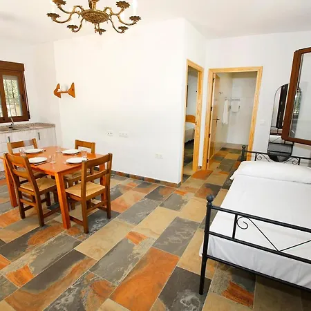 Magnificient Rural With Pool And Bbq